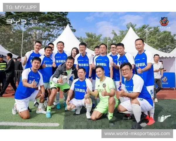 俱乐部高管被曝参与球员争夺大战