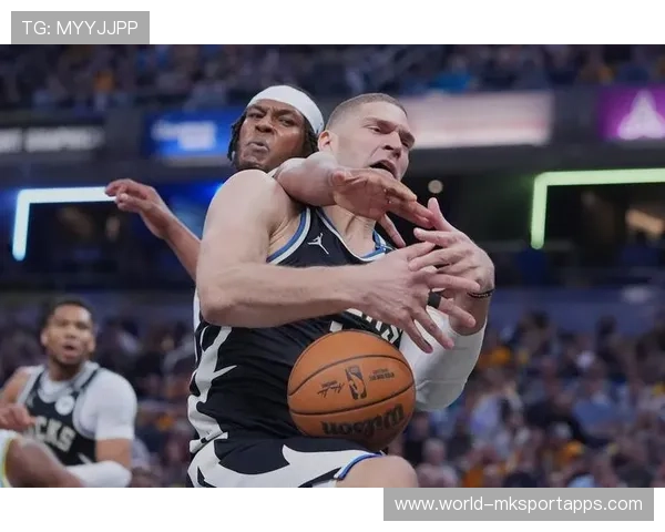 球员在季后赛首轮中扮演关键角色成为媒体焦点，季后赛球员数据