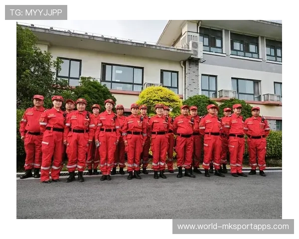 画面“暖心”瞬间：运动员“关爱队友”的感人场景！